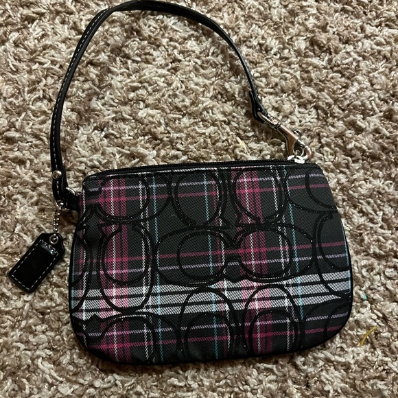 Coach wristlet - like new - Picture 3 of 6